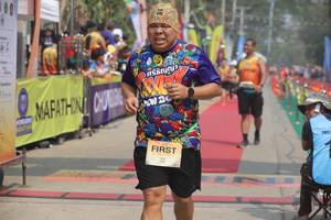 BIB: 
                            <button type="button" onclick="openModal(8243005)" class="btn btn-primary btn-sm float-right btn-popup" data-toggle="modal" data-target=".modal-high-quality">
                        <i class="fas fa-shopping-cart"></i> Add to Cart
                    </button>
                                            <button type="button" onclick="isThisMe(8243005, true)" class="btn btn-success btn-sm float-right btn-popup btn-isme hidden" data-toggle="tooltip" data-placement="bottom" title="นี่คือรูปของคุณใช่ไหม คลิกที่นี่เพื่อเอาเข้าอัลบั้ม">
                        <i class="fas fa-plus"></i> Add to album
                    </button>
                    <button type="button" onclick="isThisMe(8243005, false)" class="btn btn-warning btn-sm float-right btn-popup btn-isnotme hidden">
                        <i class="fas fa-ban"></i> Remove from album
                    </button>